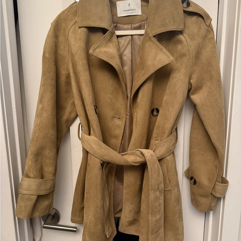 Stradivarius Classic Camel Trench Coat